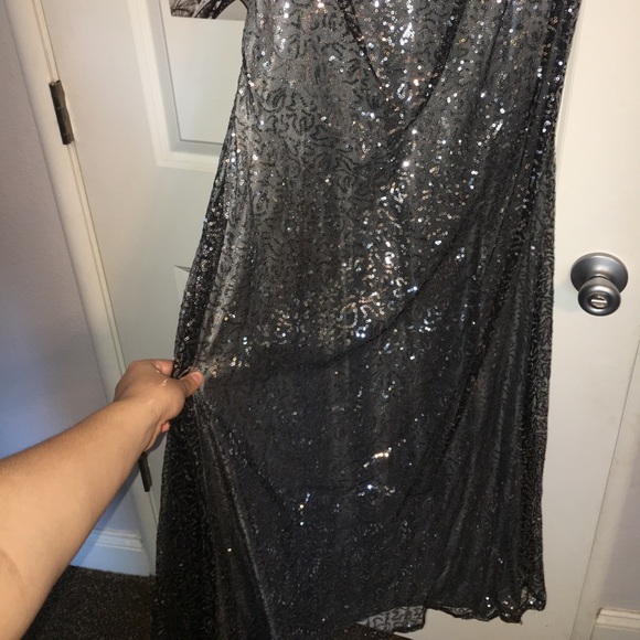 GORGEOUS Silvery Black Strapless Prom Dress! - Picture 6 of 6